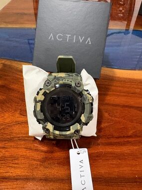 Ativa Camouflage Digital Outdoor Smartwatch - Green